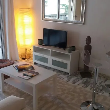 Baquis Appartement *